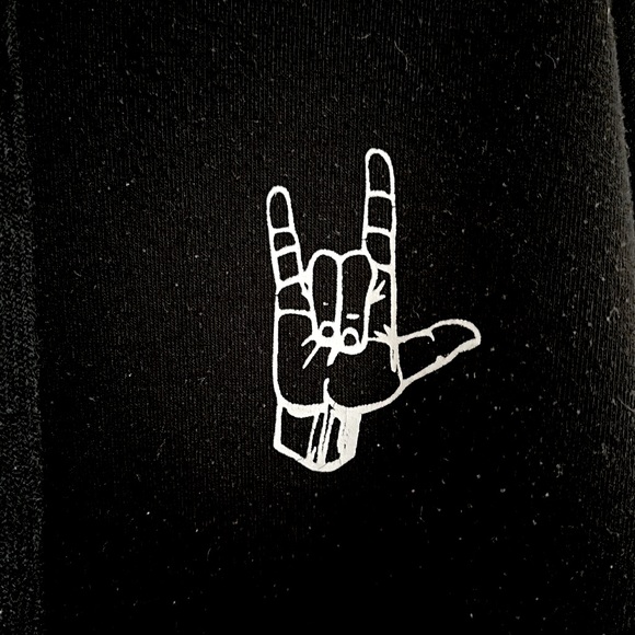 Shein size small graphic cropped hoodie - Picture 2 of 3